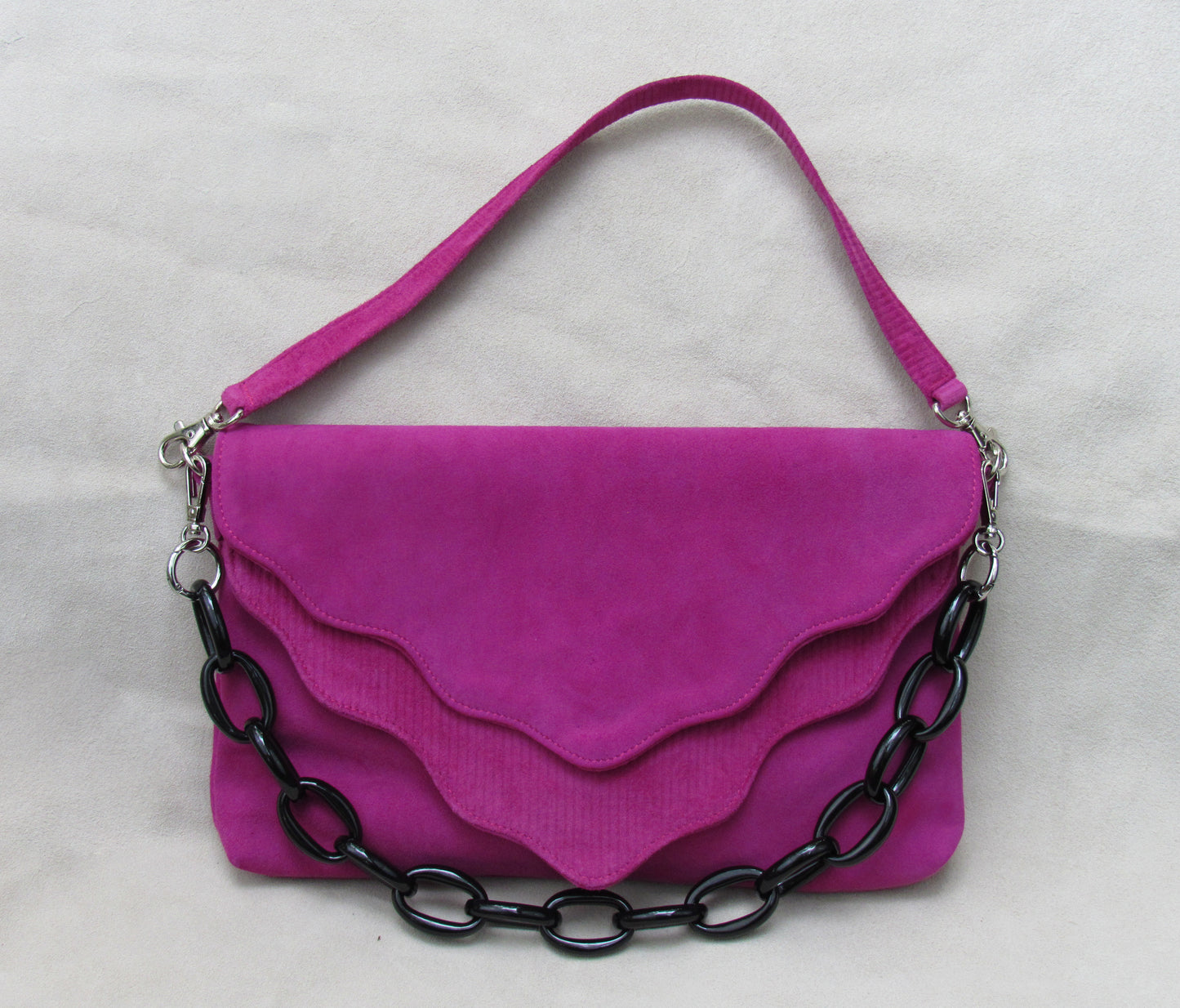 Fuchsia in Wave