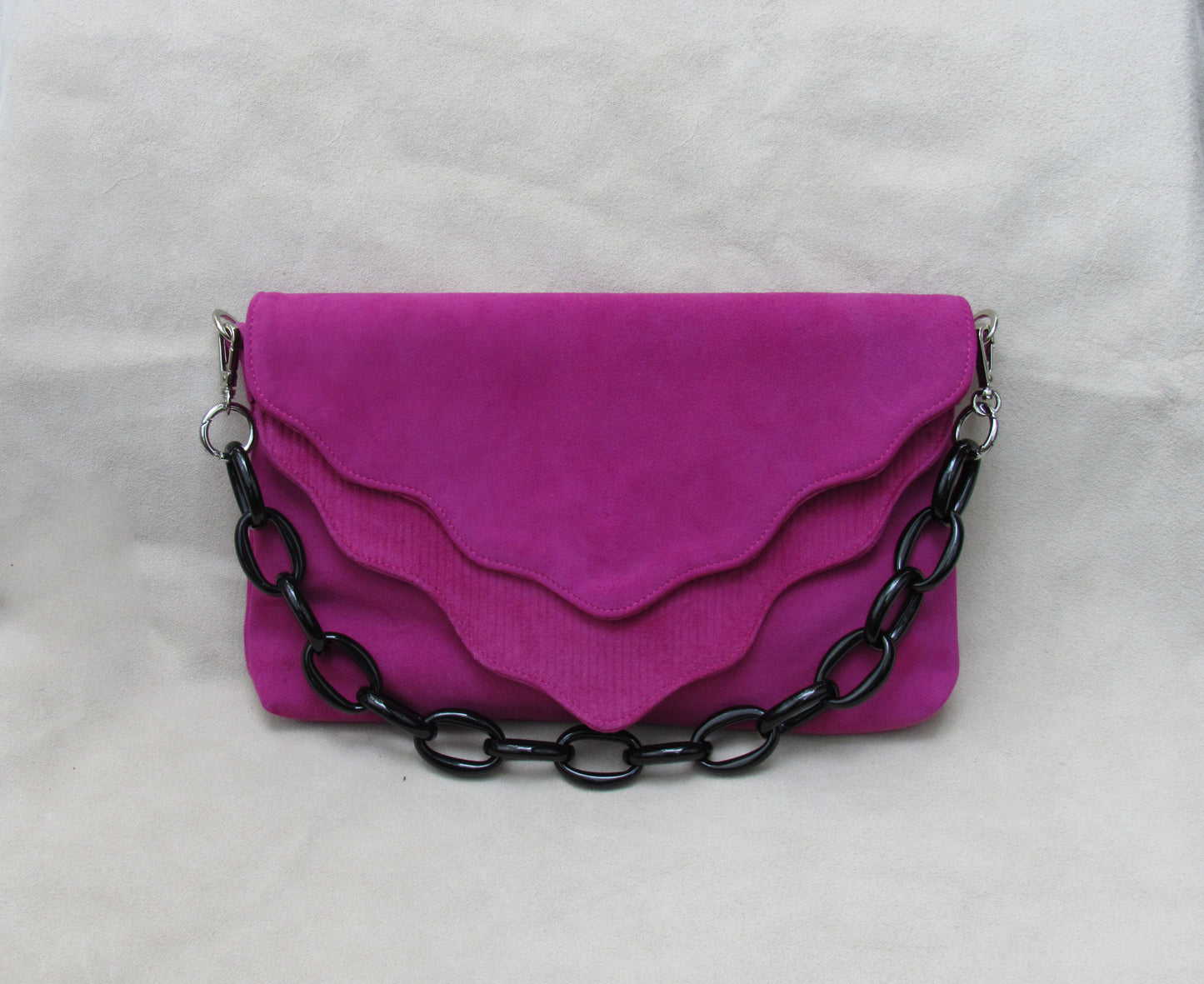 Fuchsia in Wave