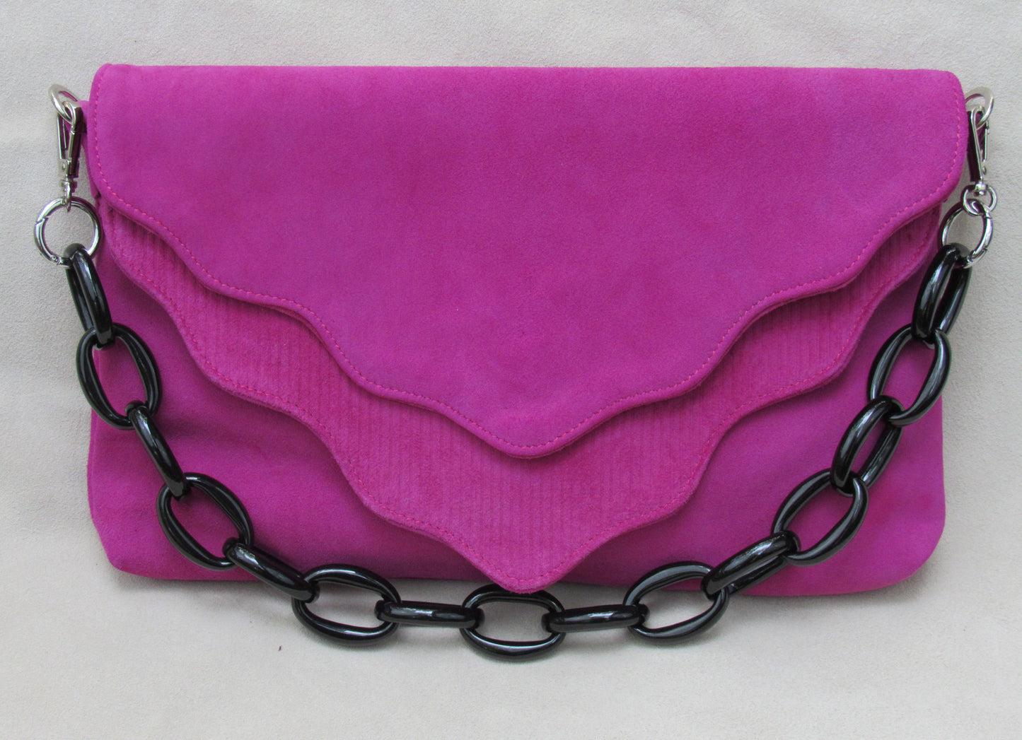 Fuchsia in Wave