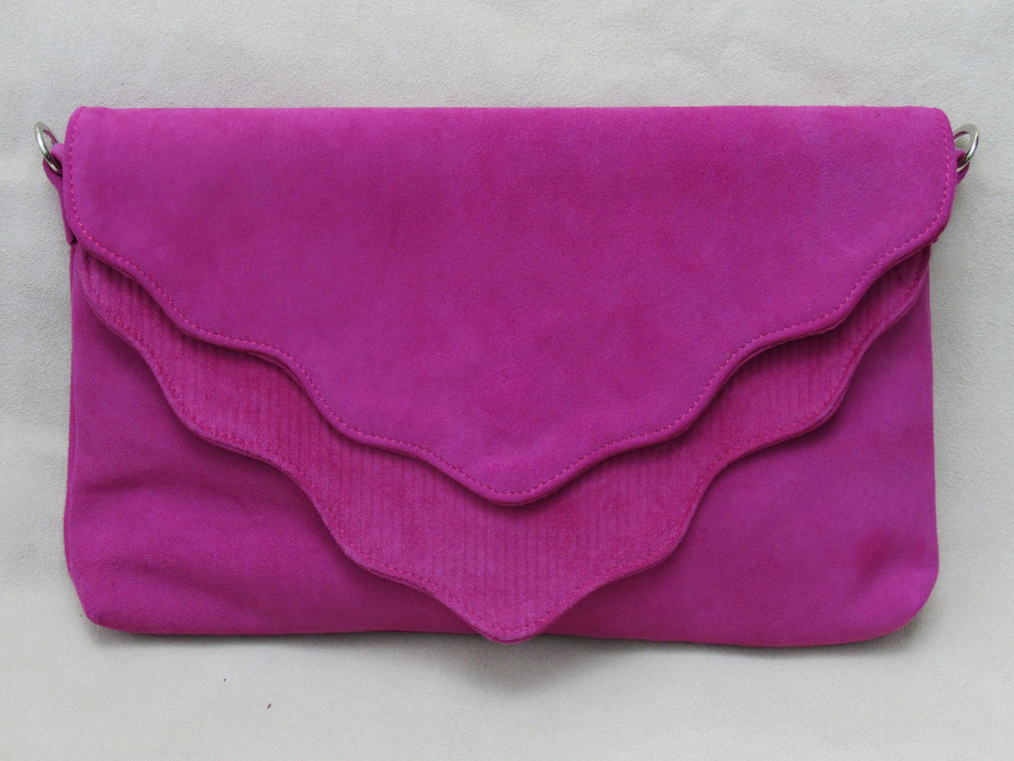 Fuchsia in Wave