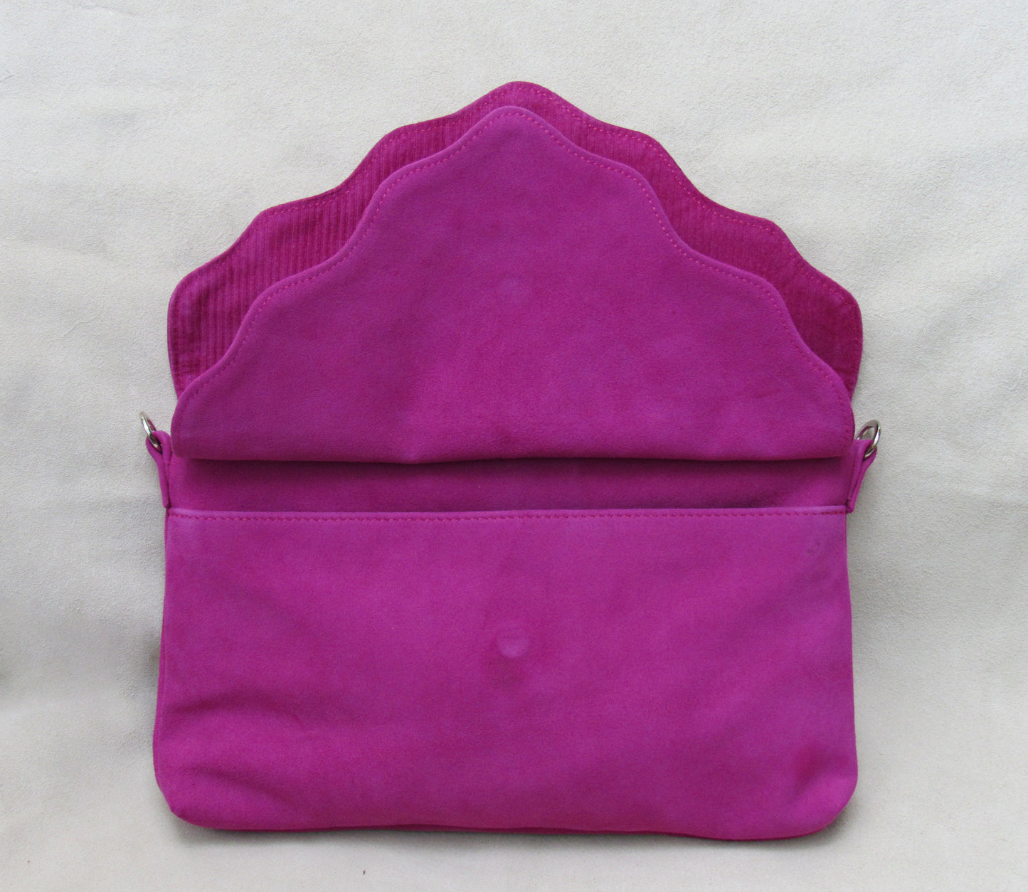 Fuchsia in Wave