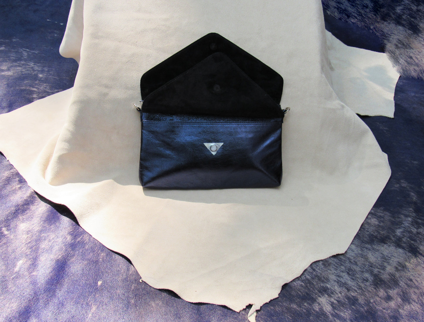 Electric Indigo in Arrow