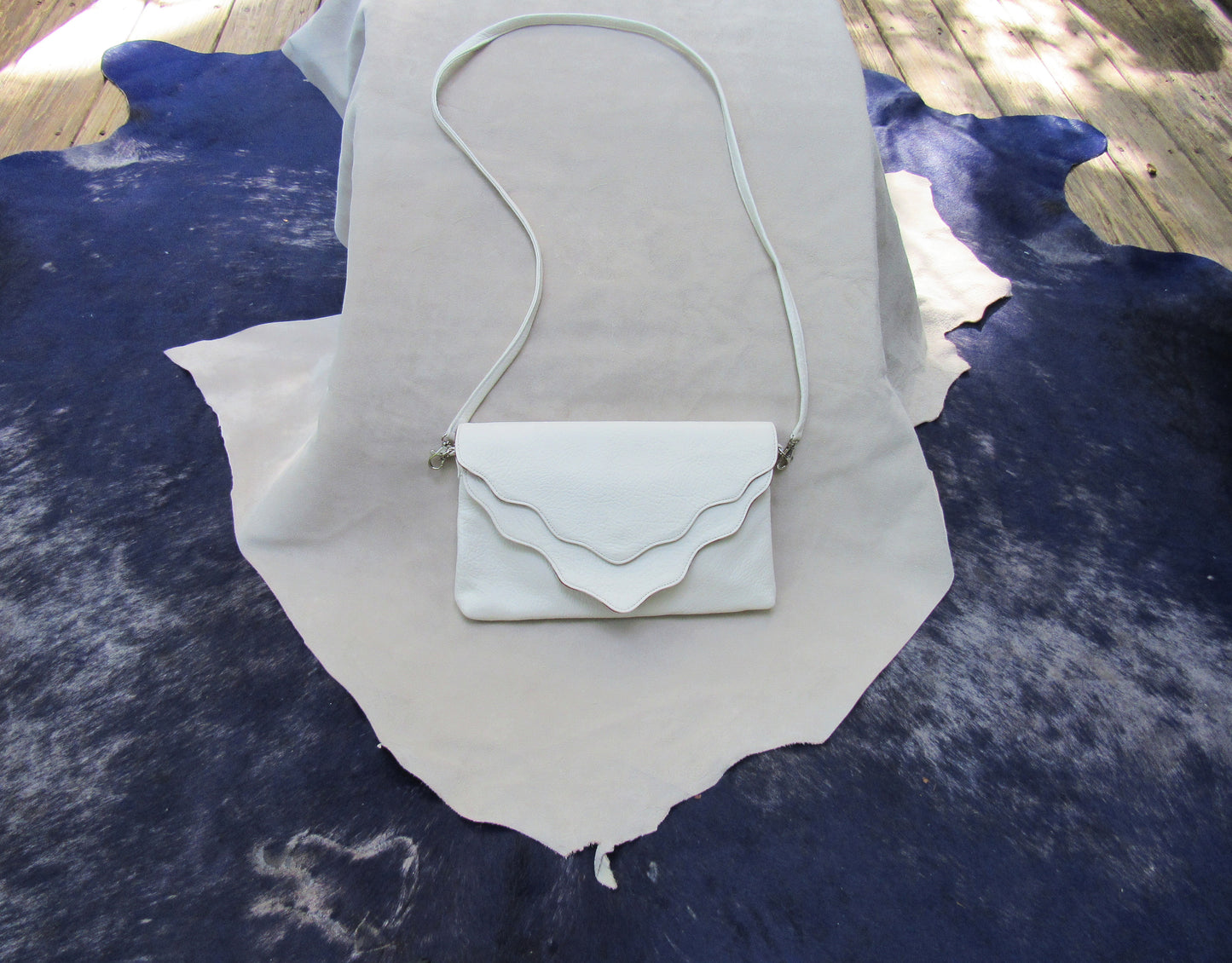 Alabaster in Wave